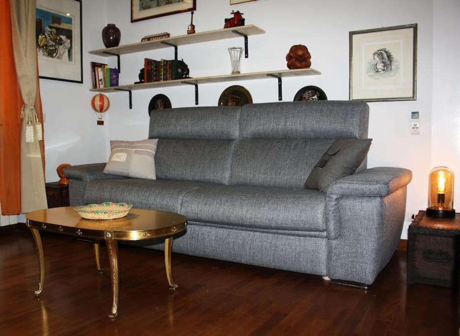 רומא Colosseo Vintage Apartment מראה חיצוני תמונה
